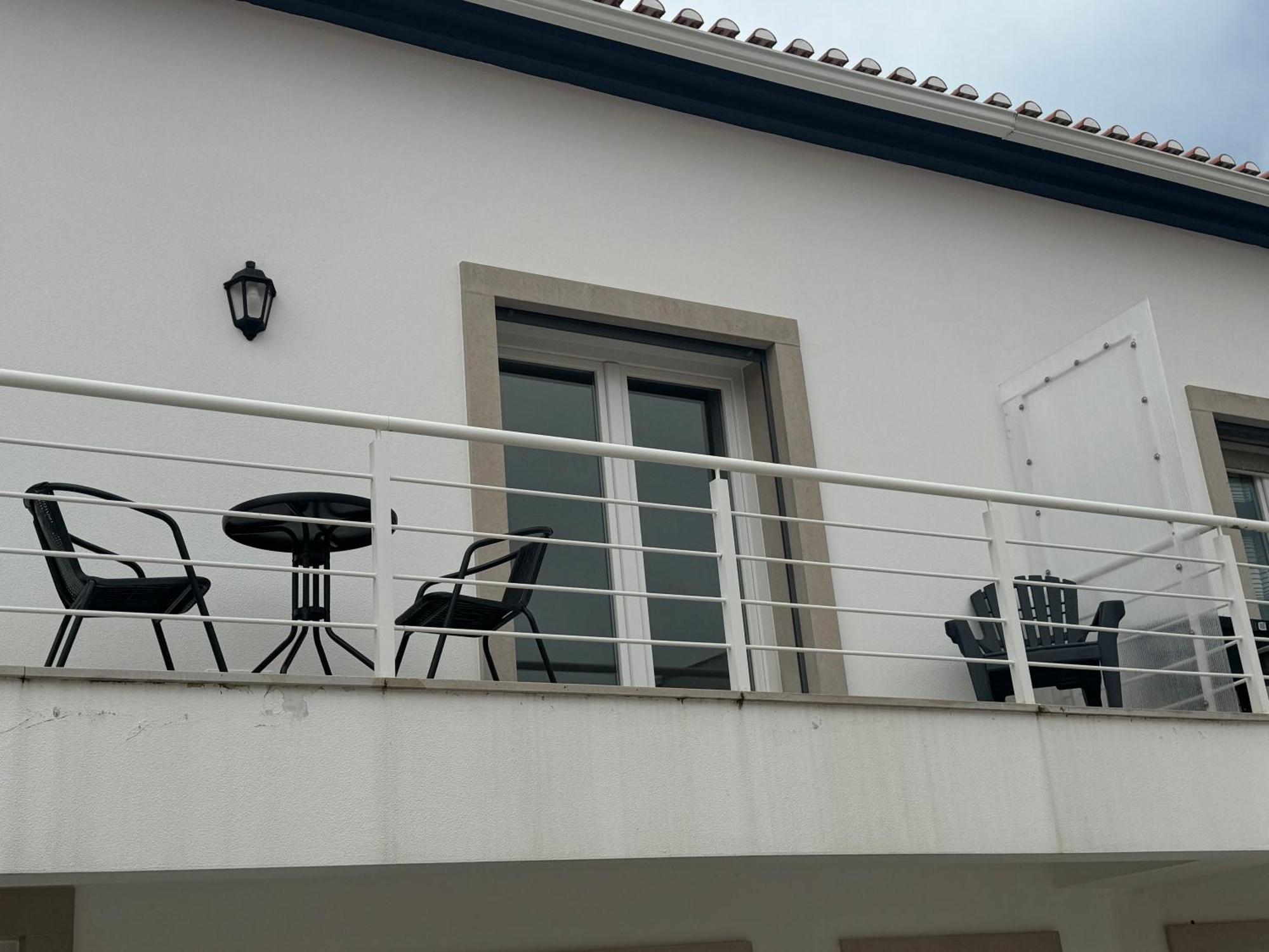 Sunny Baleal Guesthouse Феррел Экстерьер фото
