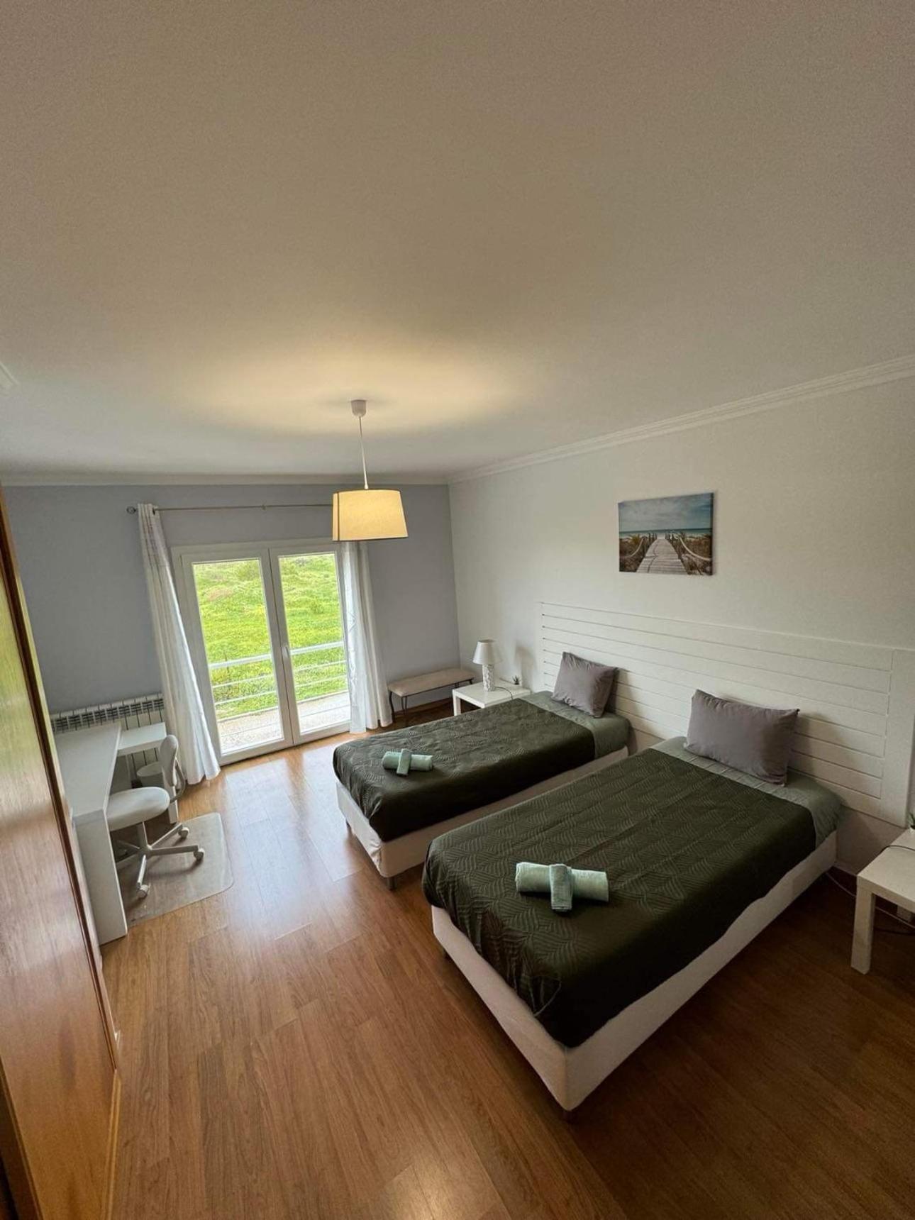 Sunny Baleal Guesthouse Феррел Экстерьер фото